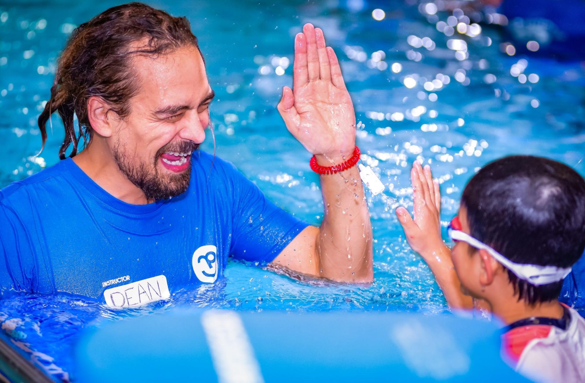how-swimming-helps-kids-build-confidence-and-overcome-fear
